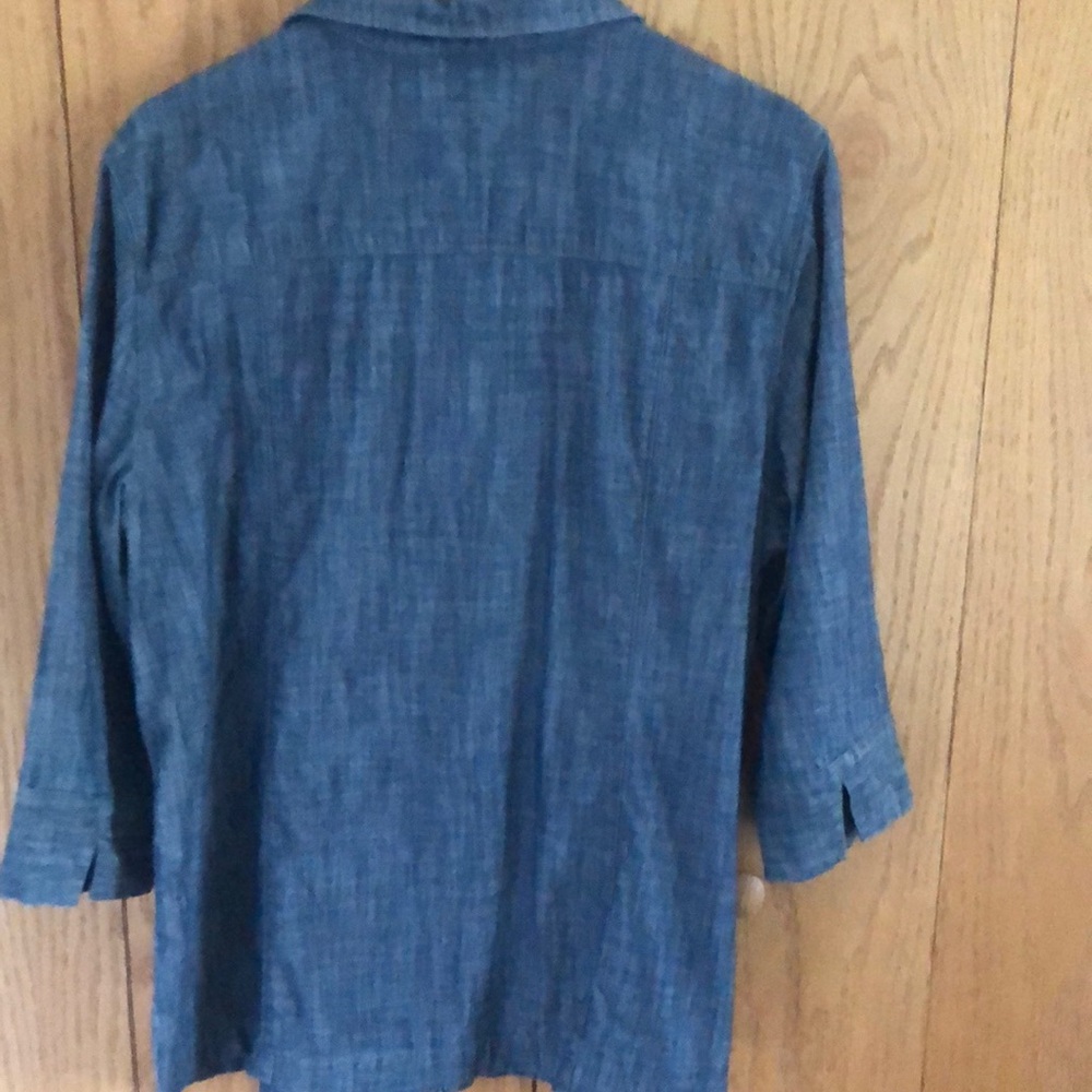 Chico's Denim Blue Shirt size L/XL - Picture 5 of 9